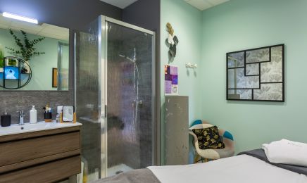 Institut R'eve De Beauté  : Institut de beauté à Le Donjon