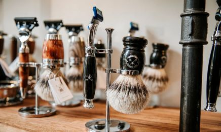 Eric: Barbier - Haircut & Shave | Ballindamm : Barbershop in Hamburg