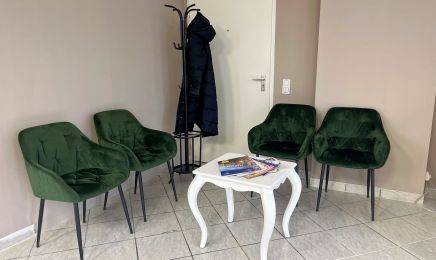 Royal Hair Lounge: Friseur in Gauting