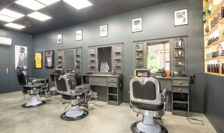 Neuf Trois Quart : Barbier à Mours-Saint-Eusèbe