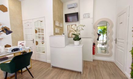 DS Nails Dressing  : Manucure à Suresnes