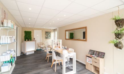 Esthetic’ A : Manucure à Pau
