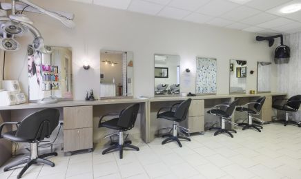 new eve  : Coiffeur à Orgeval
