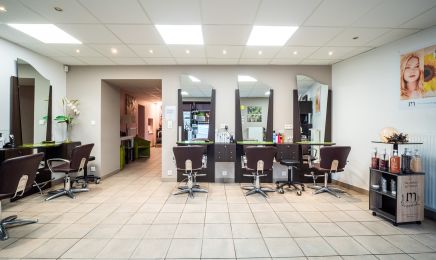 Le Salon Caroll : Coiffeur à Les Salles