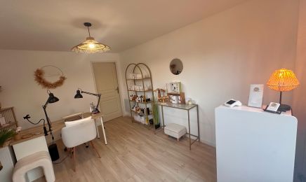 L'Beauté : Manucure à Bergerac