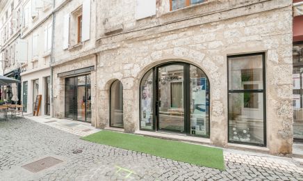 First by Laurence : Coiffeur à Angoulême