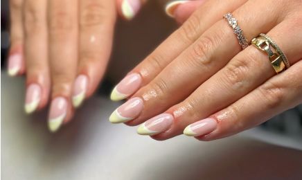 Nomade Esthétique - Chez Beauty Concept  : Manucure à Peypin