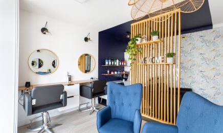 Boucle Zen - Balayage sur mesure & Trichologie Produit 100%🇫🇷 : Coiffeur à Bazouges Cré sur Loir