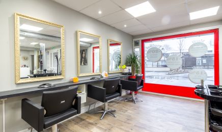 Le Salon par Aurelie TIRET - Pau  : Coiffeur à Pau