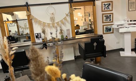 Lena Fauss Haare & Make-up: Kosmetikstudio in Sankt Wendel