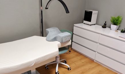 Ksenia Lashmaker Expert - styliste ongulaire privée : Institut de beauté à Le Mans