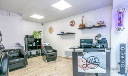 Morello Salvatore  : Coiffeur à Vif