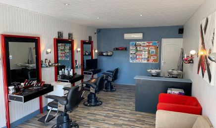 Le petit salon - coiffeur homme & barbier pessac : Coiffeur à Pessac