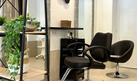 Maison KÉMI | HeadSpa - Maison d’expertise capillaire et de beauté Cheveux texturés : Manucure à Angers