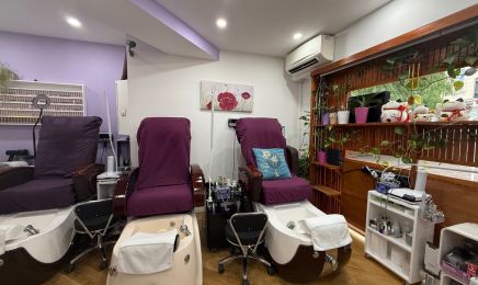 Violette Nails : Institut de beauté à Antibes