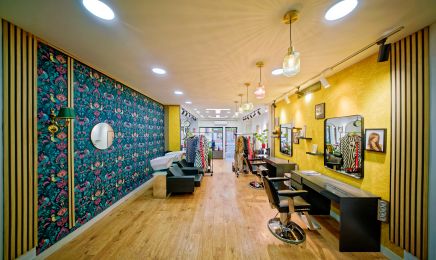 L’INSTANT COIFFURE / SALON SEKURA - Marseille : Institut de beauté à Marseille