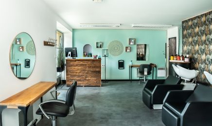 Un Hair de Folie : Coiffeur à Saint-André-Goule-d'Oie