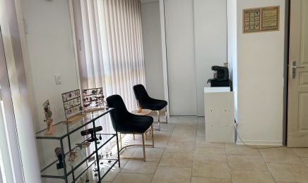 Ongle moi : Institut de beauté à Brignoles