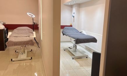 Ladymsi Waxing & Hairstyling: Kosmetikstudio in Stuttgart