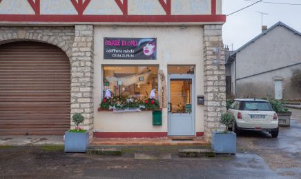 Salon Carré Blond : Coiffeur à Mantoche