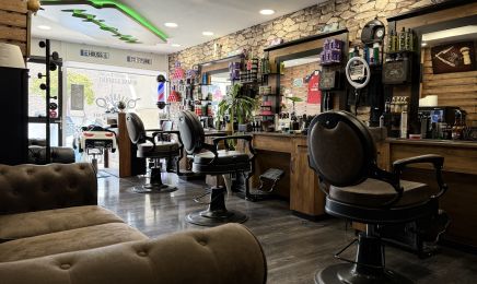 HOUSS COIFFURE : Coiffeur à Dives-sur-Mer