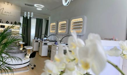 Nami Nails & Lashes: Kosmetikstudio in Nürnberg