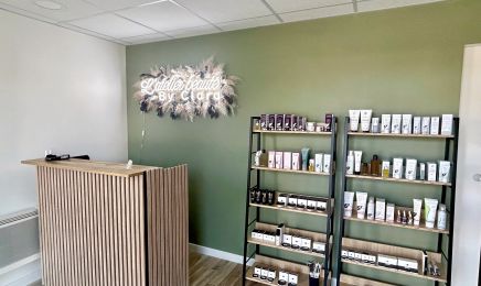 L'atelier beauté by Clara (Institut du temps pour soi) : Manucure à Locmaria-Grand-Champ