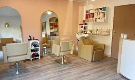 Noémie S - Salon de coiffure Montpellier : Institut de beauté à Montpellier