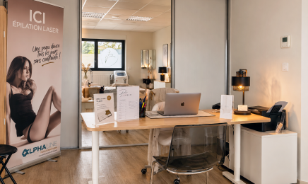 Marine Folliot – Esthétique&Laser : Manucure à Saint-Pair-sur-Mer
