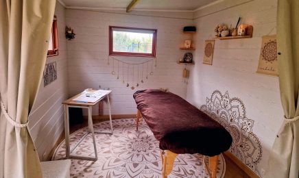 Cocooning, bien-être holistique / massage / shiatsu / soin énergétique : Manucure à Carvin