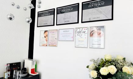 Beauty by Elmedina: Kosmetikstudio in Metzingen