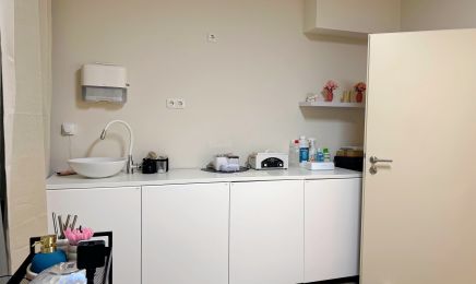 Nella Aesthetik: Nagelstudio in Düren