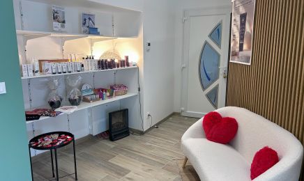 L’ATELIER BEAUTÉ : Manucure à Bourg-Argental
