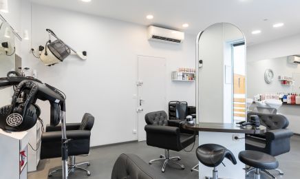 Nous Voilà : Coiffeur à Compiègne