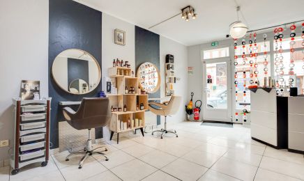Un instant Coiffure : Manucure à Montesquieu-Volvestre