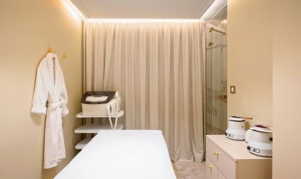 Coralie Journois Beauty Expert : Manucure à Charbonnières-les-Bains