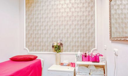BS Nails Cosmetic Spa - Nagelstudio: Kosmetikstudio in München