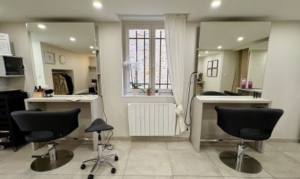 Linda Coiffure • Elles Maison de Beauté  : Coiffeur à Saint-Jacques-de-la-Lande