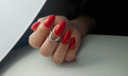 NBM & Co - Ongles et Formations : Manucure à Vercel-Villedieu-le-Camp