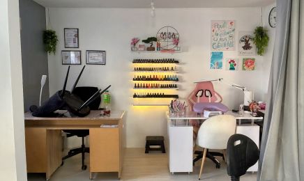 Victoria Élégance & Beauté (Anciennement Victoria Nail’s) & Justine Douceur  : Manucure à Erstein