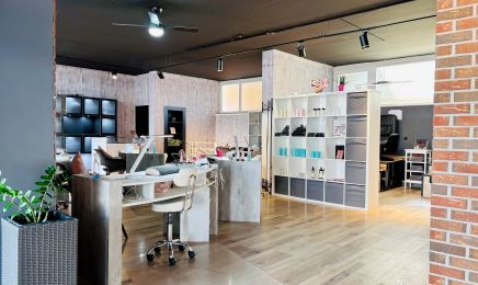 We Love Your Nails: Kosmetikstudio in Leonberg