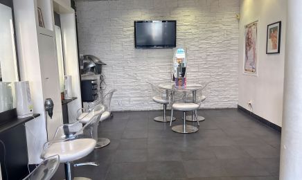 SNZ : Coiffeur à Paris