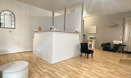 Extens’cils by Prescillia : Manucure à Istres