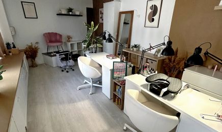 Kali (Détatouage & Soins) : Coiffeur à Limay