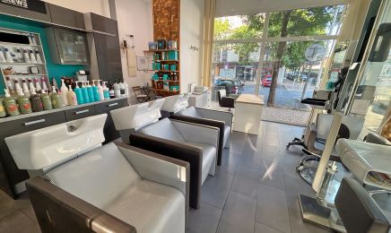 Extraversions : Coiffeur à Anglet