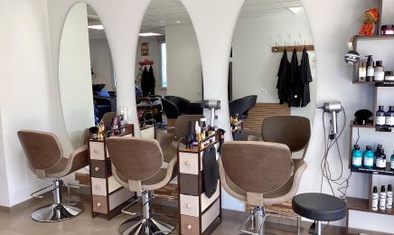 L’instant Hair  : Coiffeur à Saint-Chef