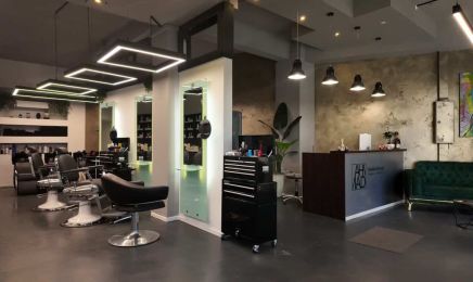 Meister Ahmad: Nagelstudio in Braunschweig