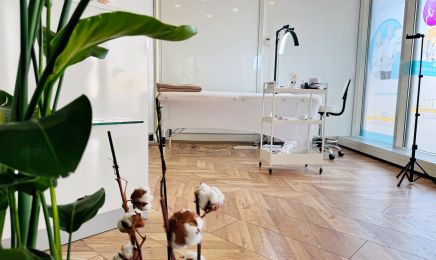 MÛTENÂ - Beauty Studio: Kosmetikstudio in Marbach am Neckar