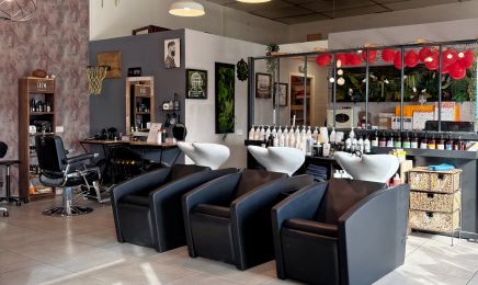 Art & Style ( ex Anne Style) : Coiffeur à Le Pont-de-Beauvoisin