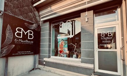 En Maud Beauté : Manucure à Longwy